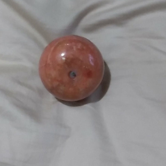 A MARBLE APPLE - Picture 2 of 2